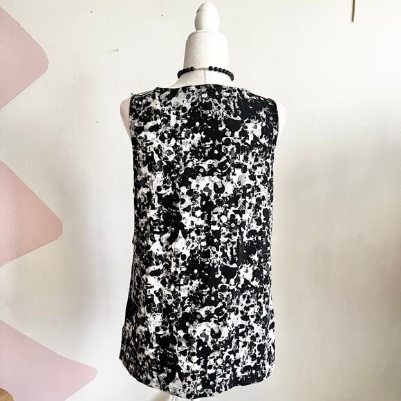 Ellen Tracy Black White Tank Top, Minimalist, Quiet Luxury, Office Siren, Medium - Picture 3 of 4
